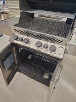Outlet Napoleon Prestige 500 Propane Grill - Image 3