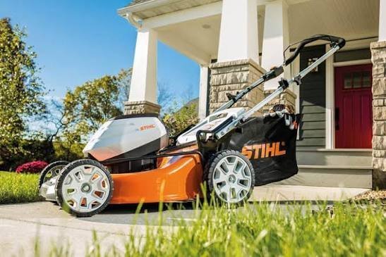 images-2026-06-16T233638.169.jpg STIHL RMA 510 V Lawn Mower - Image 1
