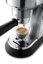 De’Longhi – DEDICA Espresso Machine with 15 bars of pressure and Milk Frother – Metal - Image 3