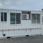 20′ standard single use container with glass windows and AC - Image 2